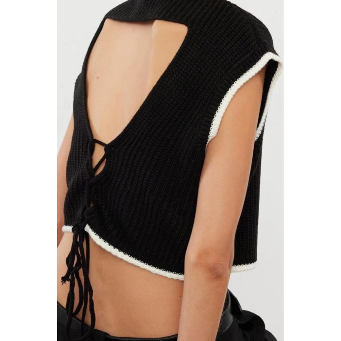 Women Fashion Stylish Crew Neck Regular Sleeve Crop Knit Sweater