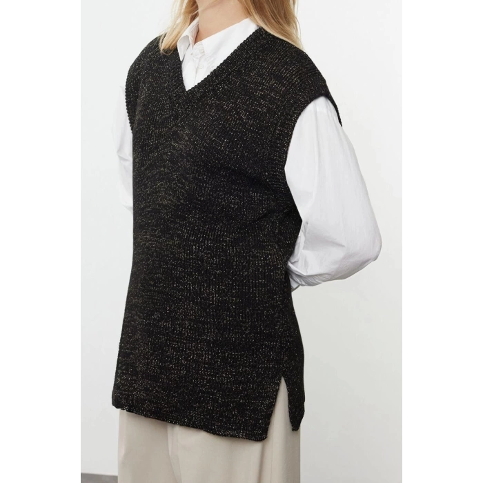 Women Fashion Stylish V Neck Standard Sleeve Regular Knitted Sweater
