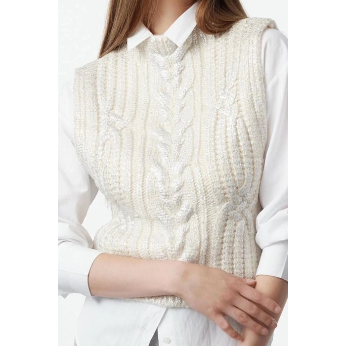 Women Fashion Stylish Stand Collar Standard Sleeve Regular Foil Printed Knitwear Sweater
