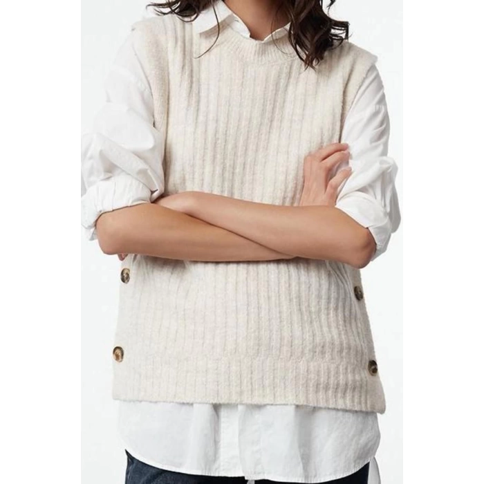 Womens Fashion Stylish Crew Neck Standard Sleeve Regular Soft Textured Fitted Side Button Knitted Sweater