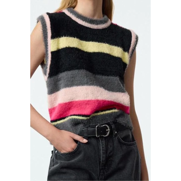 Women Fashion Stylish Crew Neck Regular Sleeve Color Block Knit Sweater