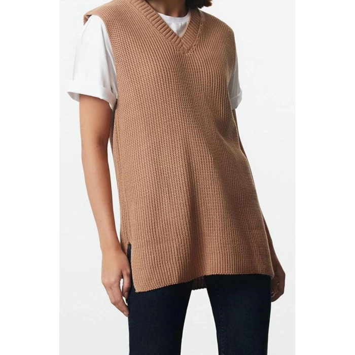 Women Fashion Stylish V Neck Standard Sleeve Regular Basic Knitted Sweater