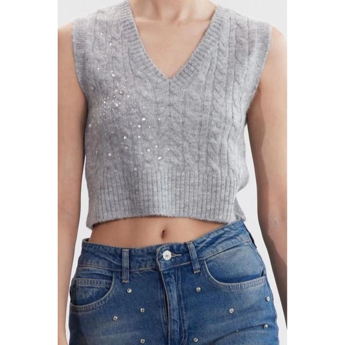 Womens Fashion Stylish V Neck Regular Sleeve Soft Texture Pearl Detailed Knitted Sweater