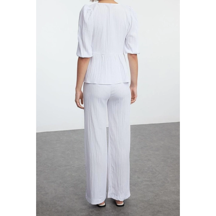 Womens Fashion Stylish Short Sleeve Textured Fabric Lacing Detailed Balloon Sleeve Woven Blouse-Pants Set