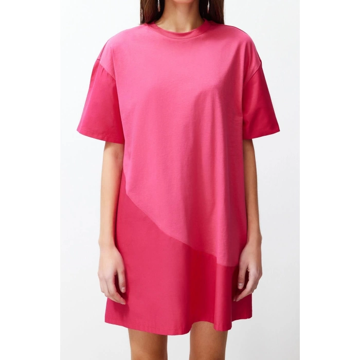 Women Fashion Stylish Midi Length Crew Neck Relaxed Plain Knitted Dress