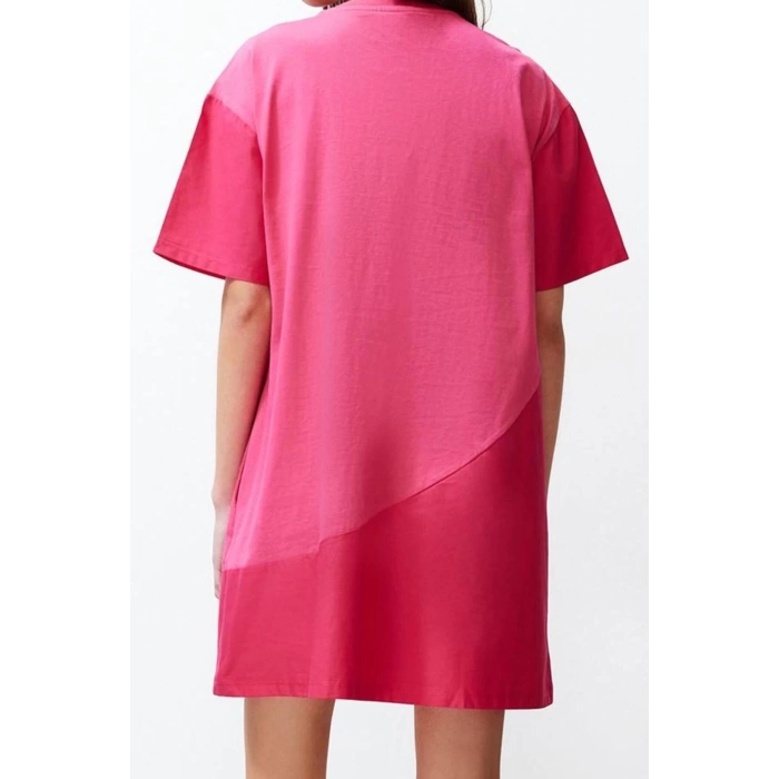 Women Fashion Stylish Midi Length Crew Neck Relaxed Plain Knitted Dress