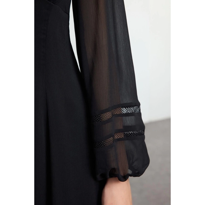 Women Fashion Stylish Mini Length V Neck Regular A Cut Accessory Detailed Chiffon Lined Woven Dress