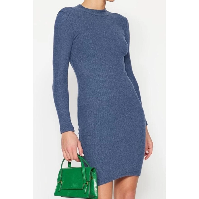 Kadın Moda Şık Mini Boy Dik Yaka Slim Vücuda Oturan Yarım Balıkçı Yaka Fitilli Esnek Örme Elbise