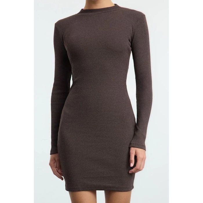 Kadın Moda Şık Mini Boy Dik Yaka Slim Vücuda Oturan Yarım Balıkçı Yaka Fitilli Esnek Örme Elbise