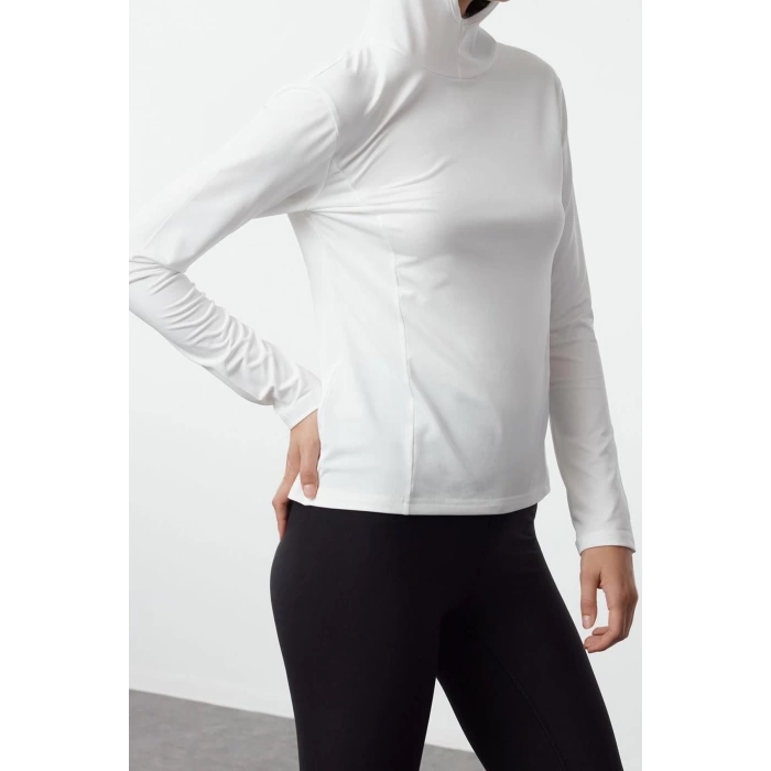 Stil Kadın Micro Reflektör Baskı Detaylı Spor Üst Bluz Regular Örme Slim Fit Kalıp Reglan Kol