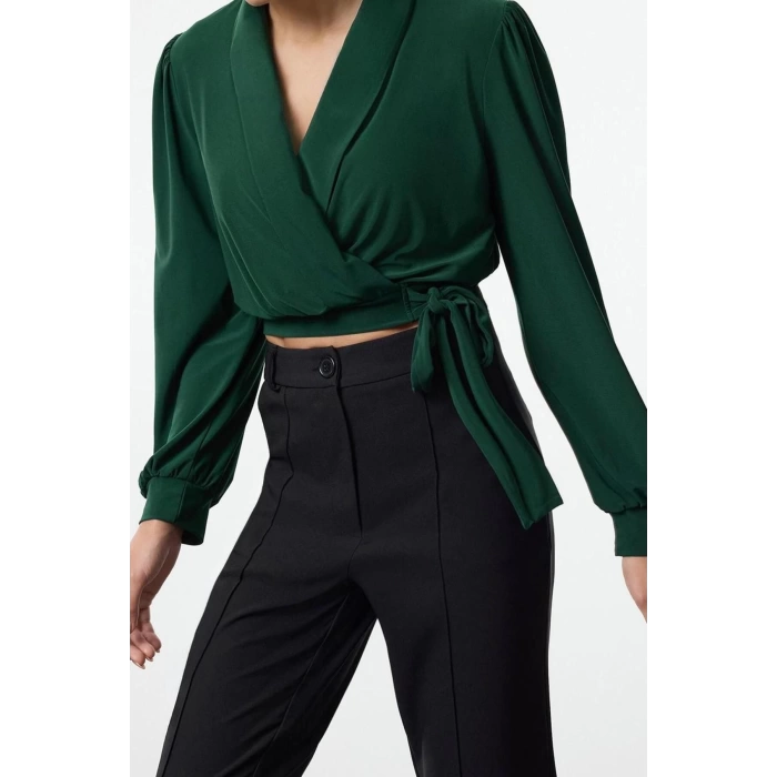 Style Womens Double Breasted Closed Flexible Blouse Crop Knitted Regular Pattern Balloon Sleeve