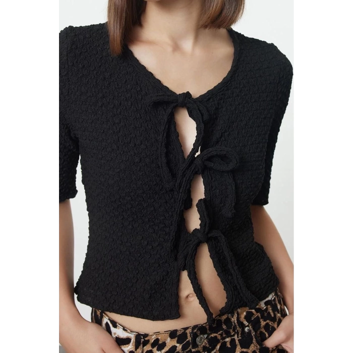Style Womens Textured Fitted Body-Sit Tie Detailed Flexible Blouse Crop Knitted Slim Pattern