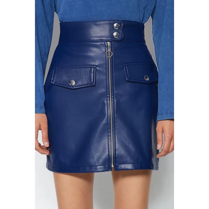 Fashion Plain Pattern Casual Mini Length Belt and Zipper Detailed Faux Leather Mini Woven Skirt