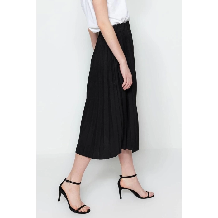 Fashion Regular Plain Pattern Daily Midi Length Flared High Waist Midi Pleated Smart Crepe Knitted Skirt
