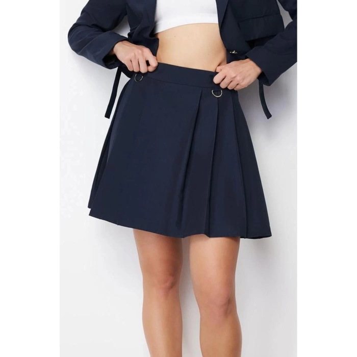 Moda Regular Düz Desen Günlük Mini Boy Pileli Toka Detaylı Mini Dokuma Etek