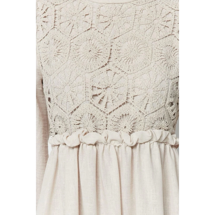 Fashion Style Regular Crew Neck Maxi Length Hijab Guipure Scallop Detailed Woven Dress