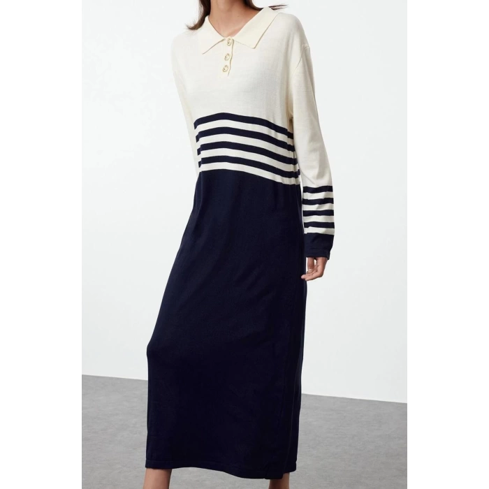 Fashion Style Relaxed Polo Neck Maxi Length Hijab Stone Color Block Knit Dress