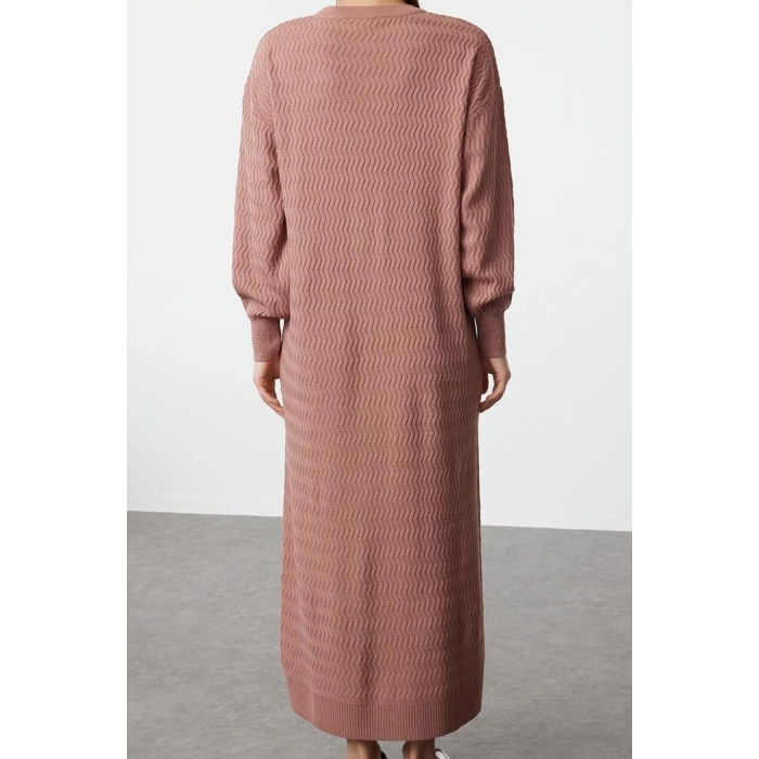Moda Stil Relaxed Bisiklet Yaka Maxi Boy Tesettür Kendinden Desenli Triko Elbise
