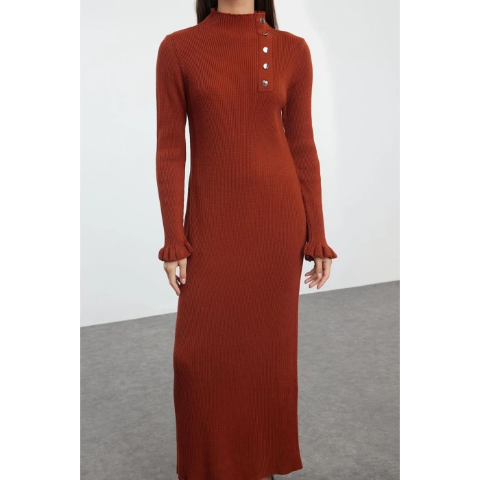 Fashion Style Fitted Crew Neck Maxi Length Hijab Accessory Buttoned Rib Knit Dress
