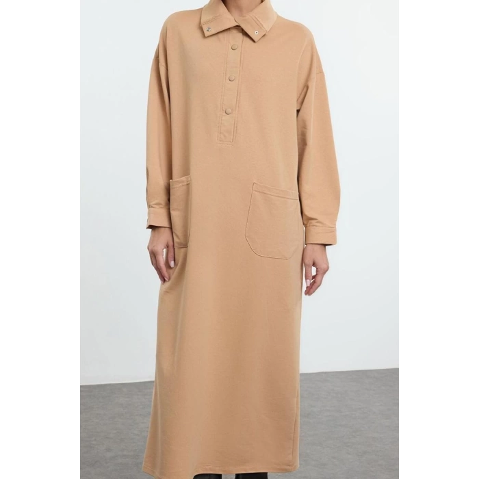 Fashion Style Oversize Stand Collar Long Hijab Front Snap Pocket Detailed Knitted Dress