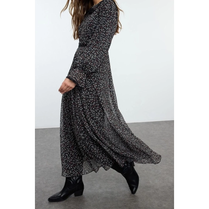 Fashion Style Regular Baby Collar Long Hijab Collar Detailed Woven Dress