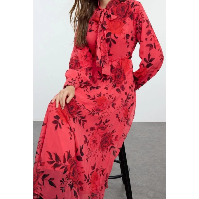 Moda Regular Boyundan Bağlamalı Maxi Boy Tesettür Çiçek Desenli Astarlı Piliseli Şifon Dokuma Elbise