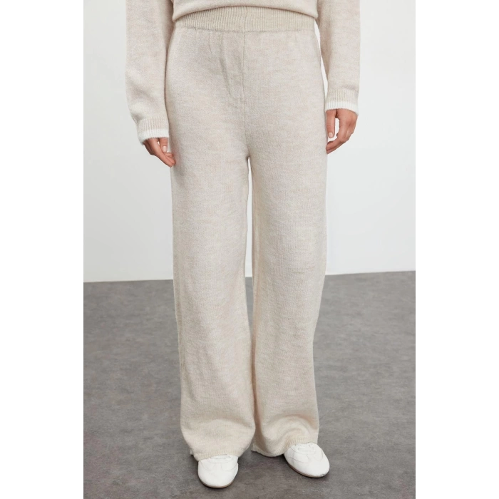 Style Women Modern Fashion Normal Waist Straight Leg Crew Neck Beige Stone Piping Knitwear Bottom-Top Set