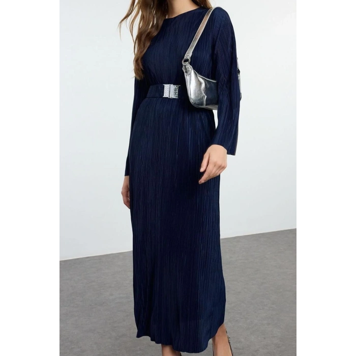 Fashion Style Regular Crew Neck Maxi Length Hijab Pleated Belt Detailed Knitted Dress