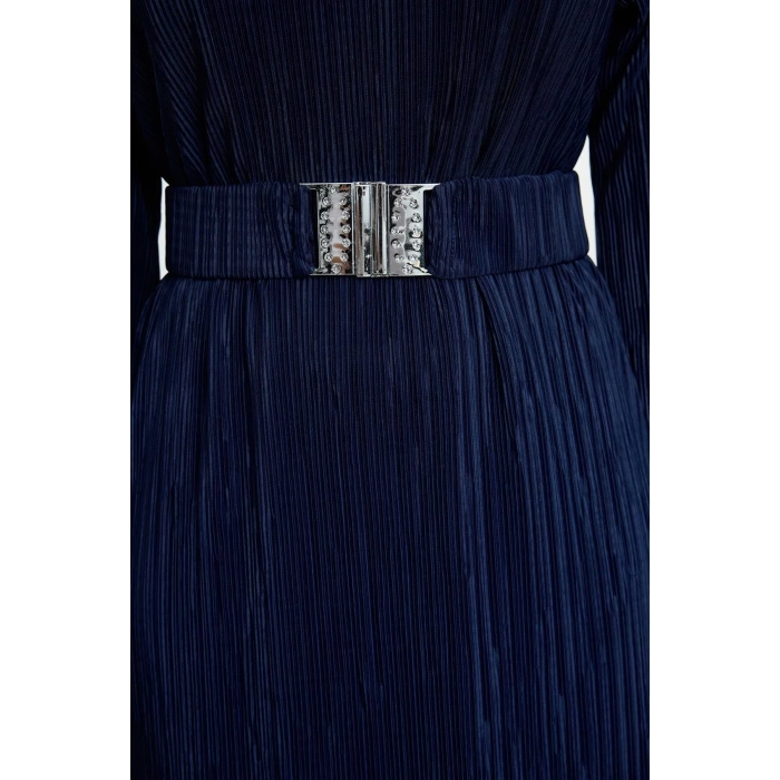 Fashion Style Regular Crew Neck Maxi Length Hijab Pleated Belt Detailed Knitted Dress