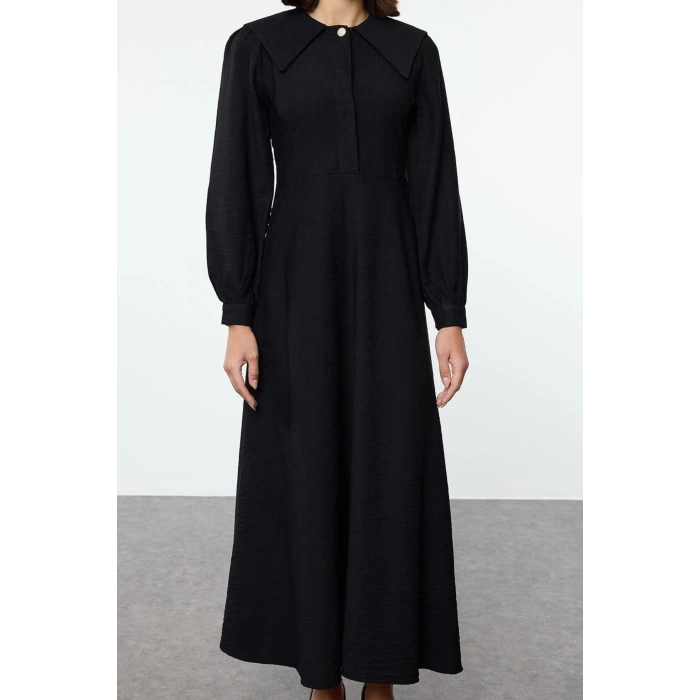 Fashion Style Regular Baby Collar Maxi Length Hijab Button Detailed Woven Dress