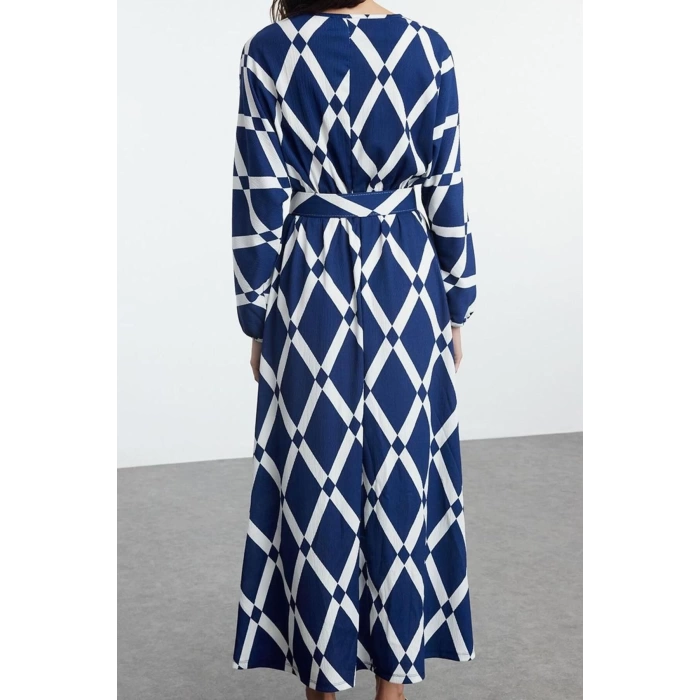 Fashion Style Regular Crew Neck Maxi Length Hijab Patterned Belt Detailed Crinkle Woven Dress