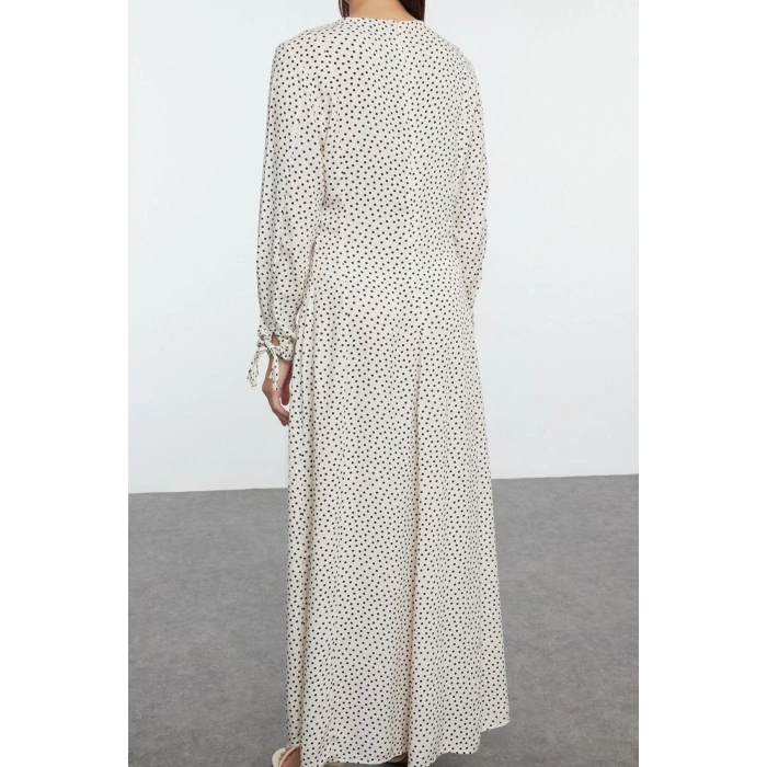 Fashion Style Regular Crew Neck Maxi Length Hijab Polka Dot Patterned Woven Dress