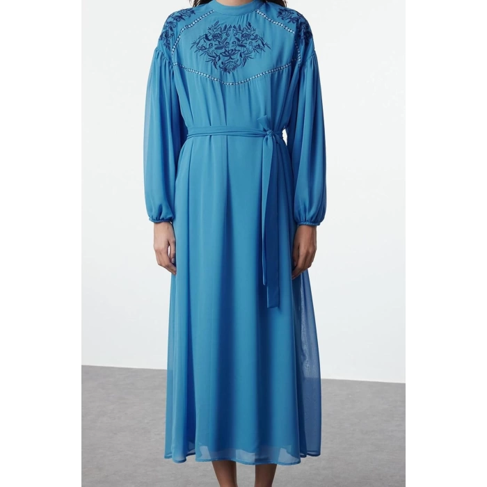Fashion Style Regular Stand Collar Maxi Length Hijab Embroidered Woven Dress