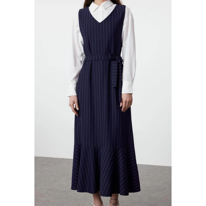 Fashion Style Relaxed V Neck Long Hijab Striped Woven Vest Dress