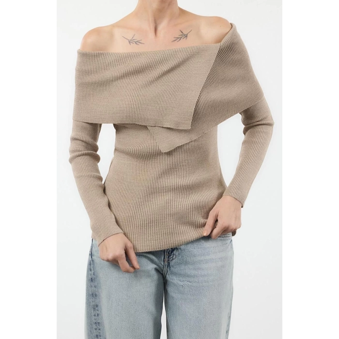 Style Modern Women Regular Raglan Sleeve Carmen Collar Basic Knitwear Sweater