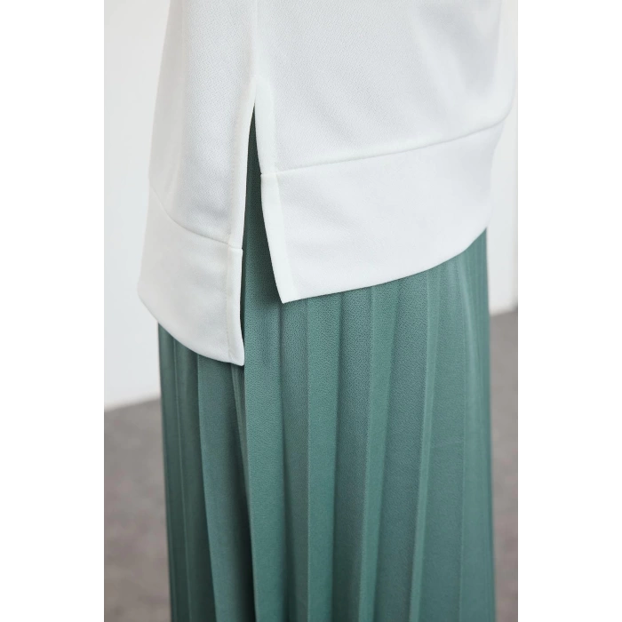 Style Women Modern Fashion Normal Waist Straight Leg Crew Neck Blouse Skirt Pleated Knitted Bottom Top Set
