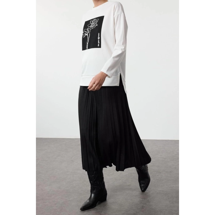 Style Women Modern Fashion Normal Waist Straight Leg Crew Neck Blouse Skirt Pleated Knitted Bottom Top Set