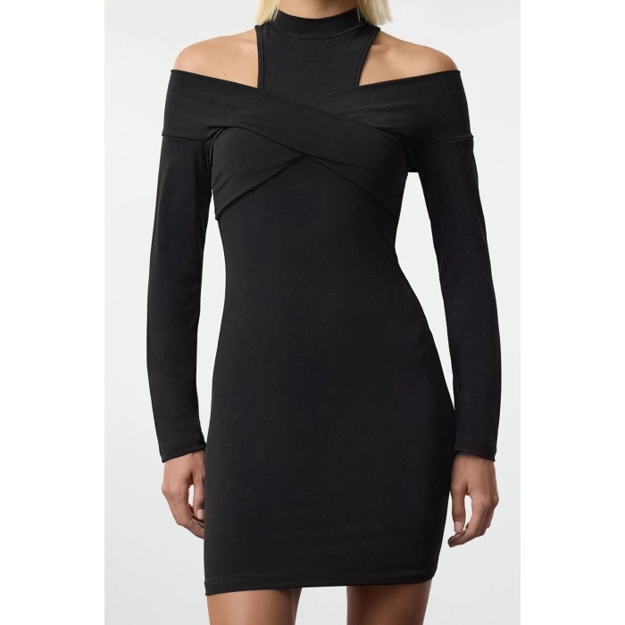 Fashion Style Fitted Stand Collar Mini Length Collar Detailed Knitted Short Elegant Evening Dress