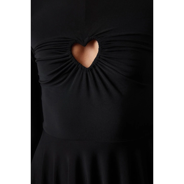 Fashion Style Fitted Crew Neck Mini Length A-Line Heart Detailed Knitted Short Elegant Evening Dress