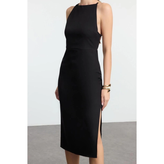 Fashion Style Fitted Cowl Neck Midi Length Adjustable Chain Accessory Detailed Woven Dress