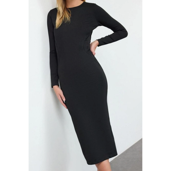 Fashion Style Fitted Crew Neck Midi Length Slimming Effect Piping Detailed Knitted Stylish Evening Dress