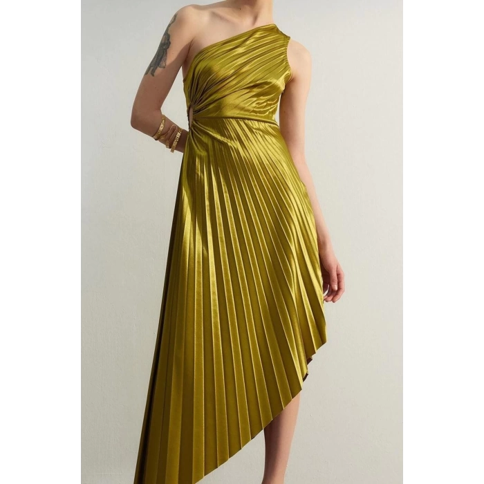 Fashion Style Fitted Asymmetrical Collar Midi Length Asymmetrical Pleated Detailed Knitted Satin Evening Dress