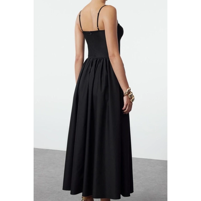 Fashion Style Fitted Sweetheart Neckline Midi Length A-Line Poplin Woven Dress