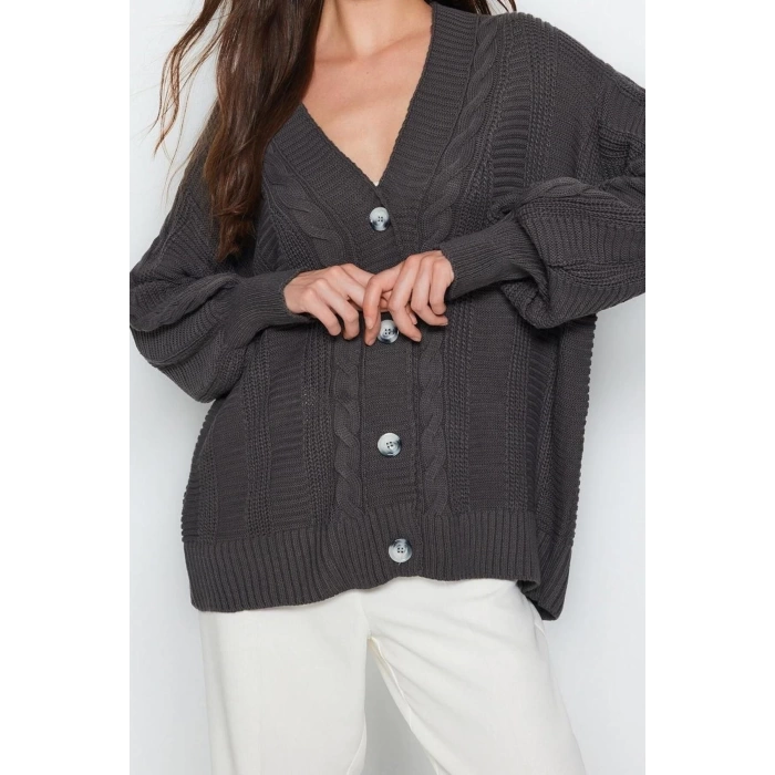 Womens Modern Style Oversize V Neck Regular Knitted Cardigan