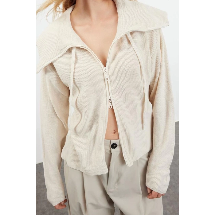 Womens Modern Style Oversize Stand Collar Regular Knitwear Cardigan