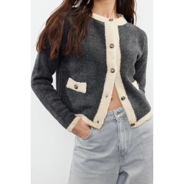 Womens Modern Style Regular Crew Neck Regular Knitwear Cardigan