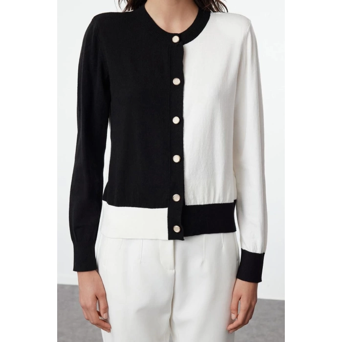 Womens Modern Style Slim Crew Neck Regular Knitwear Cardigan