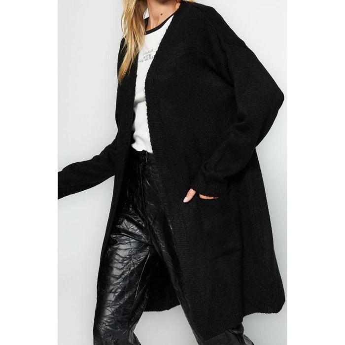 Womens Modern Style Regular V Neck Regular Knitwear Cardigan