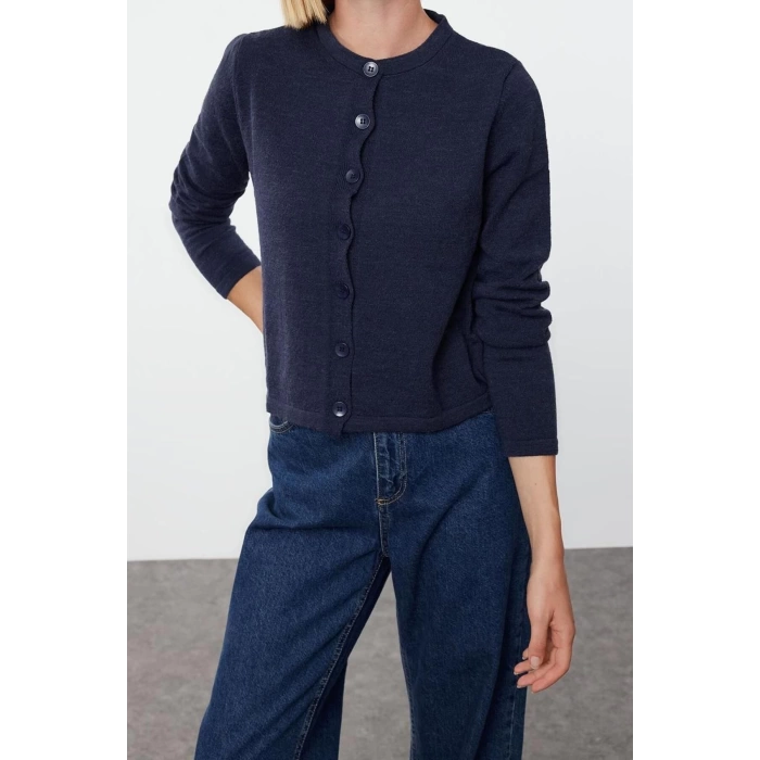 Womens Modern Style Slim Crew Neck Regular Knitwear Cardigan