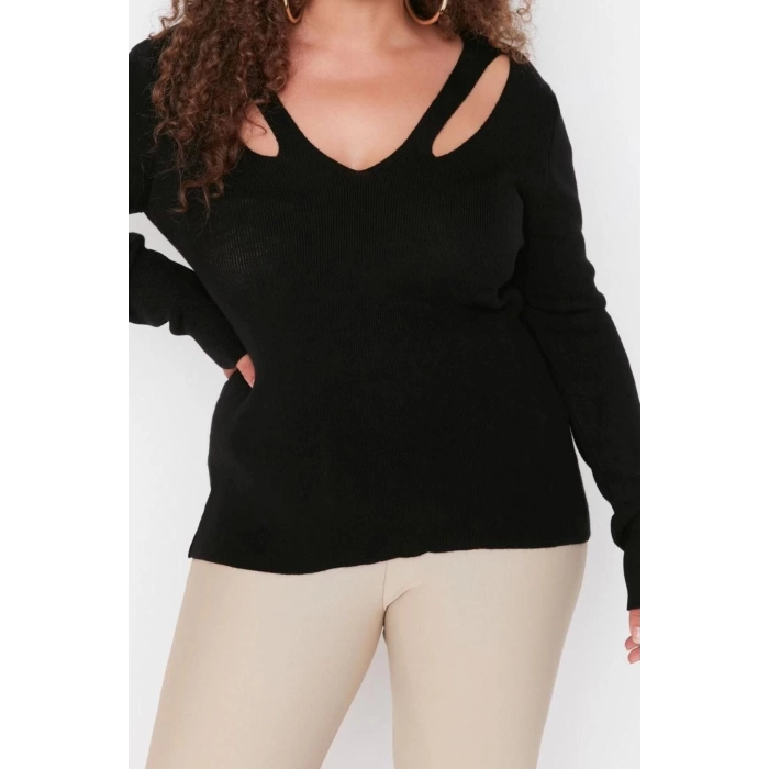 Plus Size Women Modern Style Comfortable Long V Neck Plain Sleeve Regular Knit Blouse